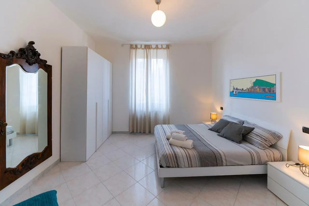 Next2 Apartment La Spezia 0*,  Italy