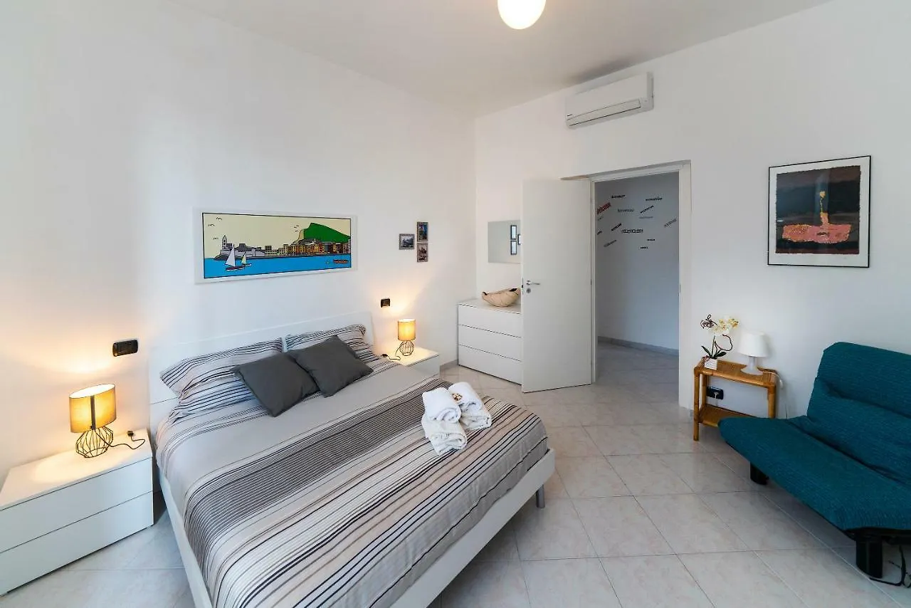 Next2 Apartment La Spezia 0*,